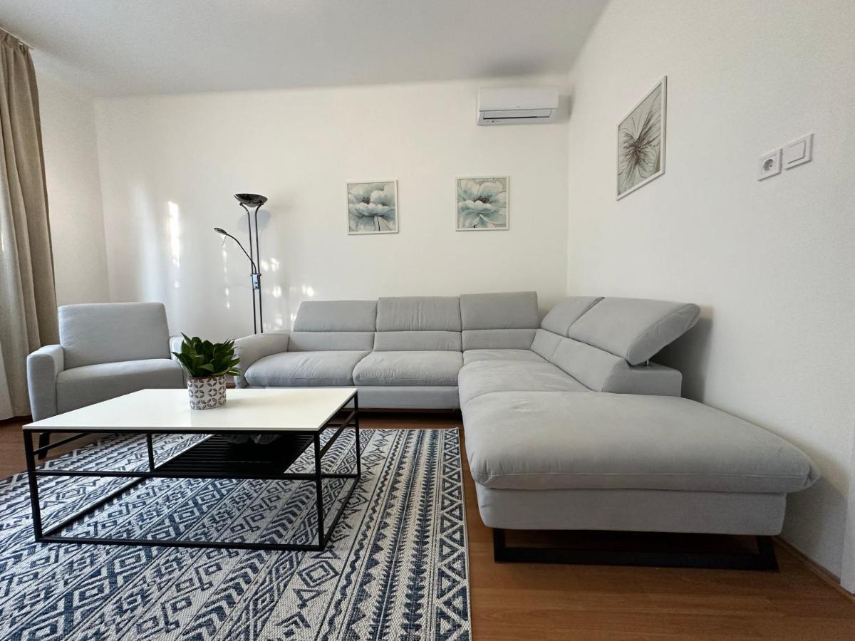 Apartment La Pihenohaz Gyomaendrod
